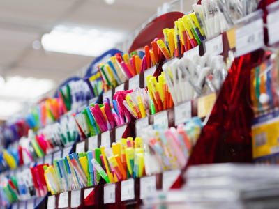 レガシーからスマホ&クラウドシステムへ。文具業界における、店舗発注業務のDX推進事例